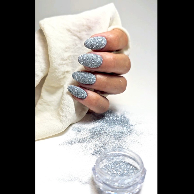 Poudre de diamant argentée scintillante