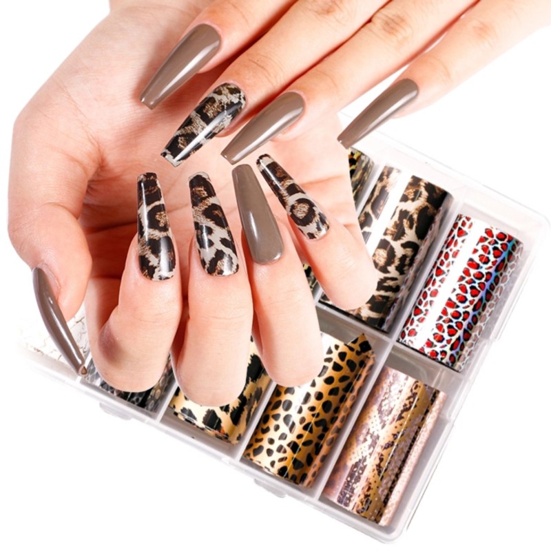 Box von Foil Leopardenmuster