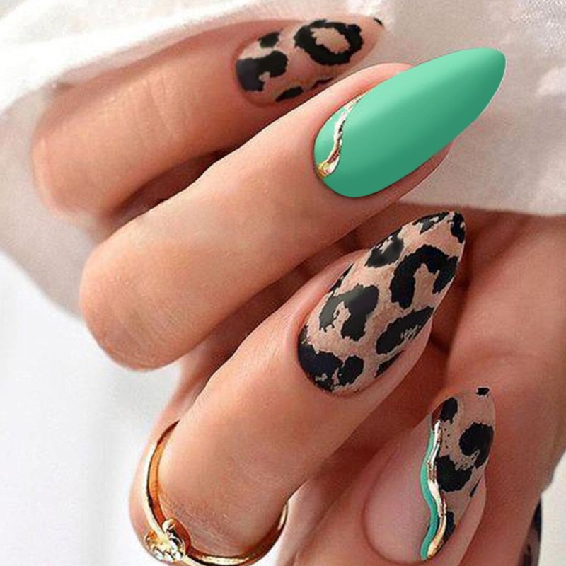 Press On Nails Nail-Art 1983