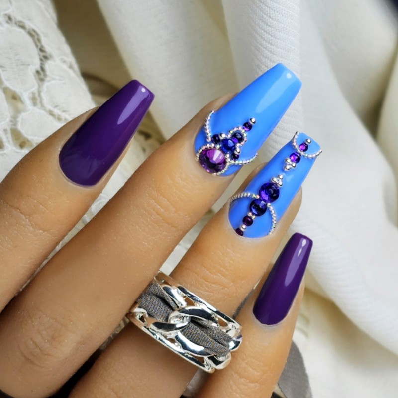 Main entraînement en silicone pour pose d'ongle et nail-art